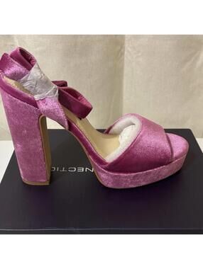 * FRENCH CONNECTION | Sz. 10 Pink Velvet Platform chunky Sandal heels